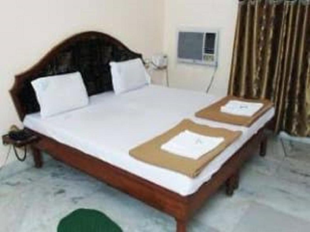 Hotel Geethanjali Residency Бадрачалам Екстериор снимка